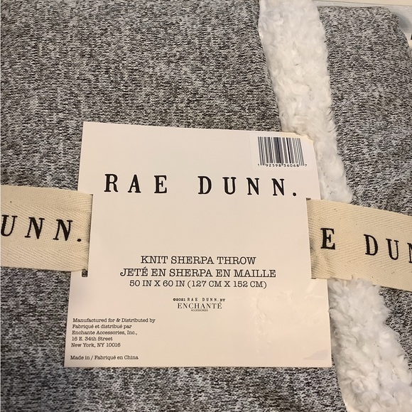 RAE DUNN .. Knit Sherpa Throw Blanket 💕 - Picture 2 of 4